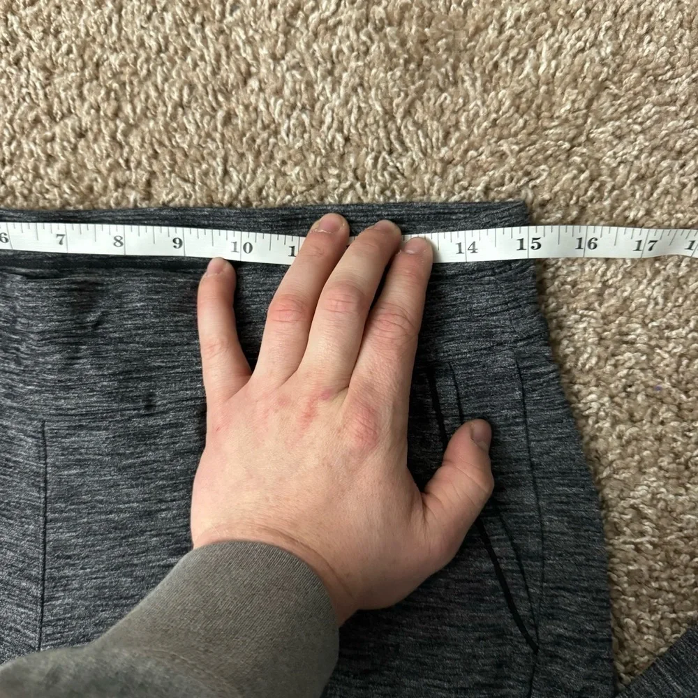 Athleta Women’s Gray‎ Cargo Jogger Pants Size Small - Picture 4 of 9